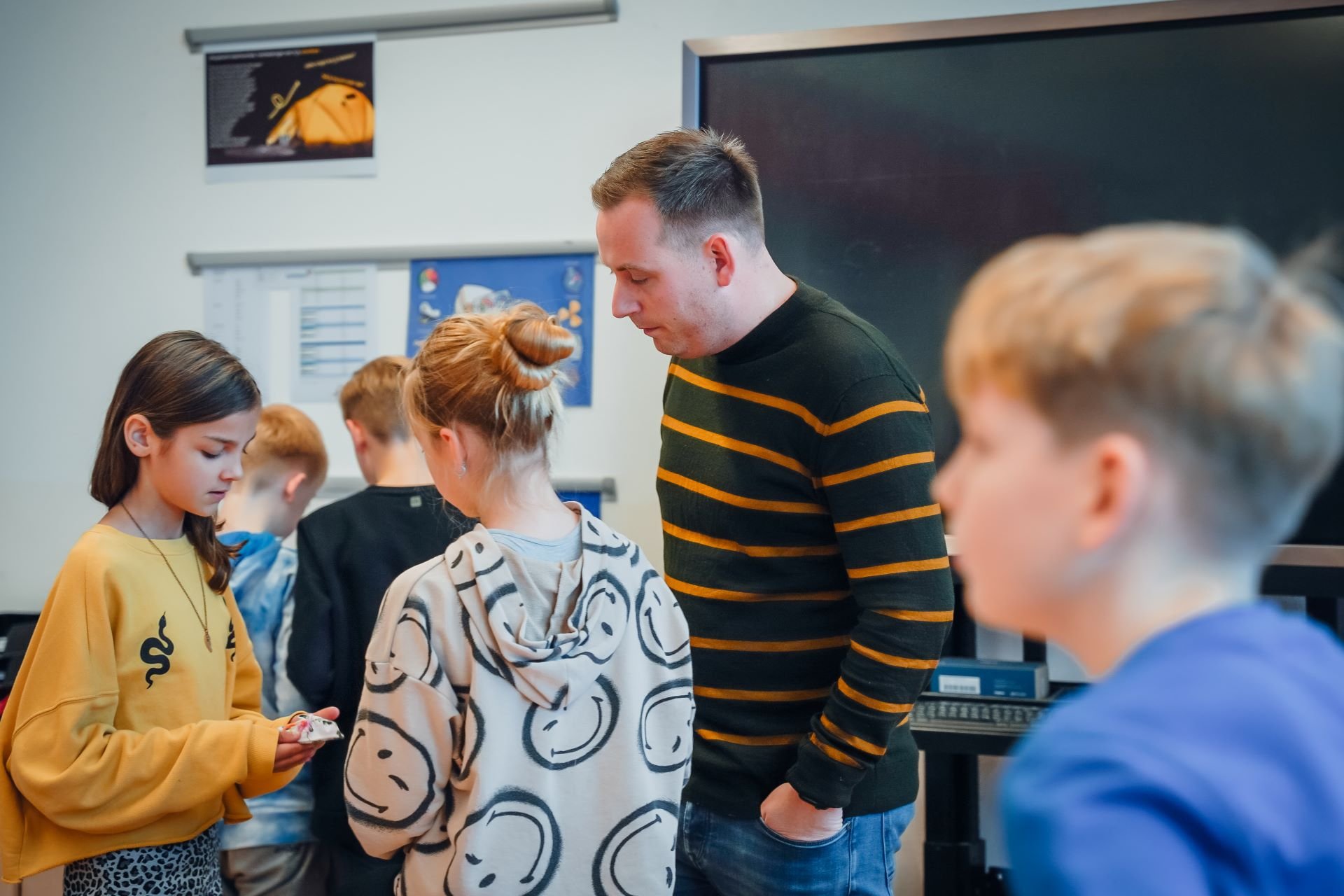 meester Richard coacht zijn leerlingen